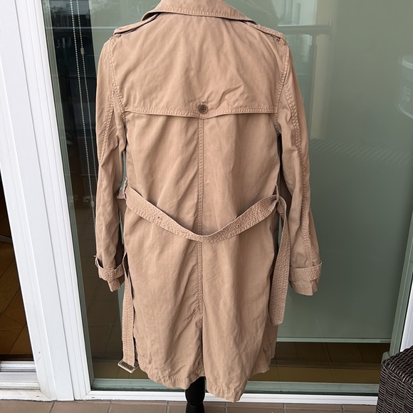 GUC JCrew Mid length trench in Tan - Picture 7 of 11